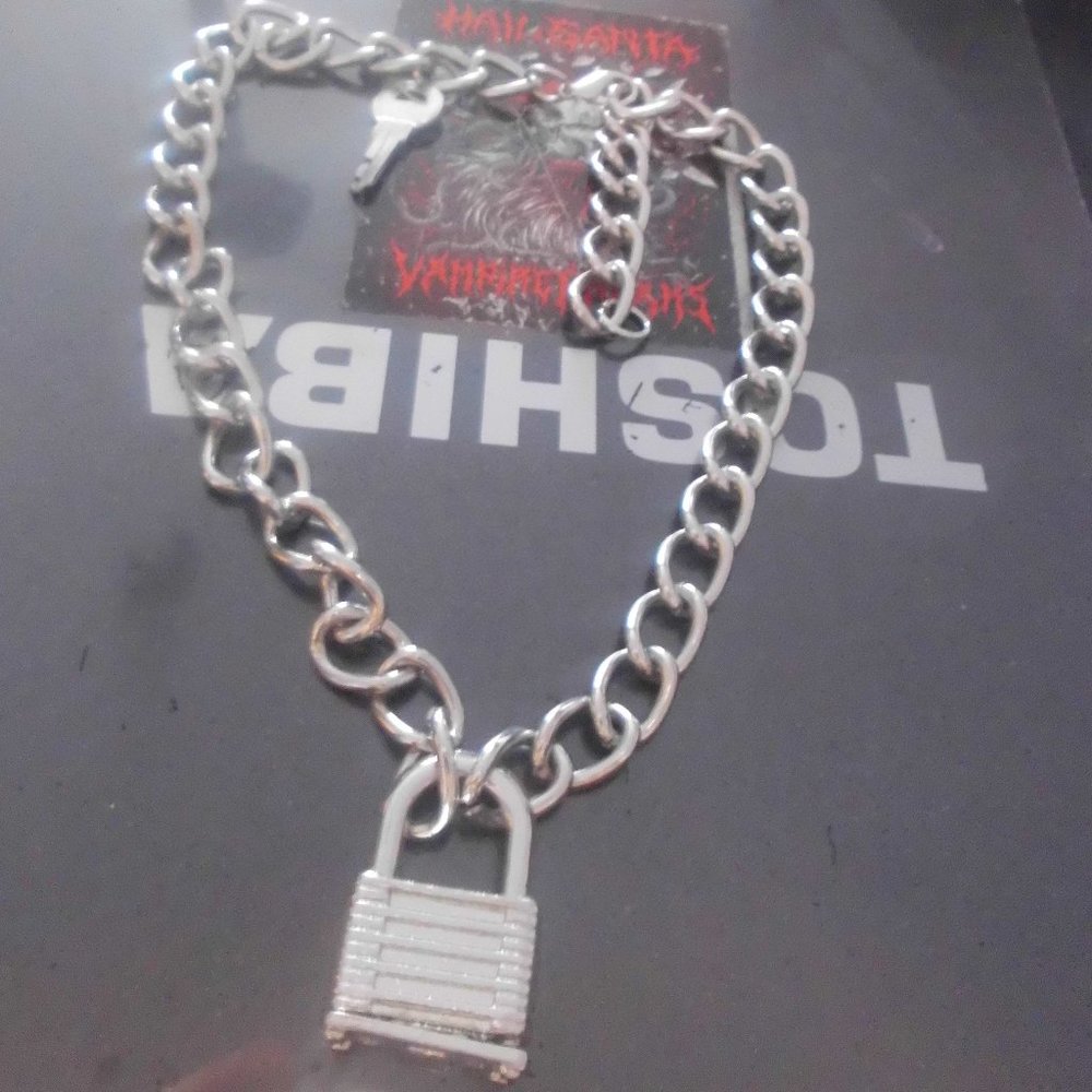 Chain Necklace-Non-working key and lock- Lock was like this when purchased.